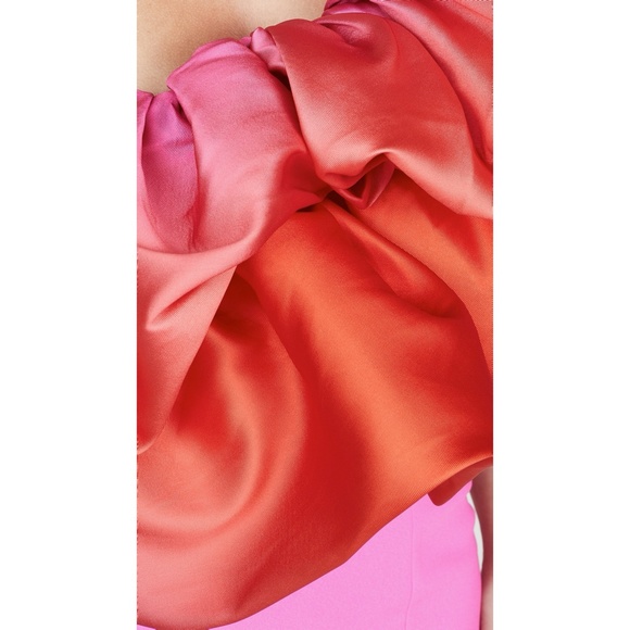 SOLACE LONDON Finley Ruffled One-Shoulder Dress - Picture 4 of 9